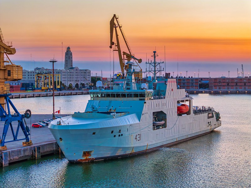 <p>HMCS <em>Margaret Brooke</em></p> Colour photo of naval vessel.