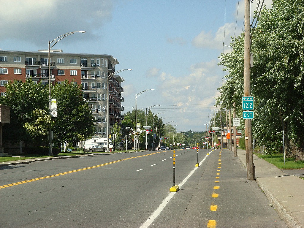 Route 122 in Drummondville, QC Route 122 in Drummondville, QC