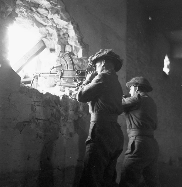Credit: Lieut. Ken Bell / Canada. Dept. of National Defence / Library and Archives Canada / PA-129131