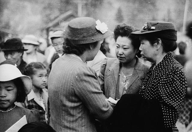 Internement des Canadiens japonais