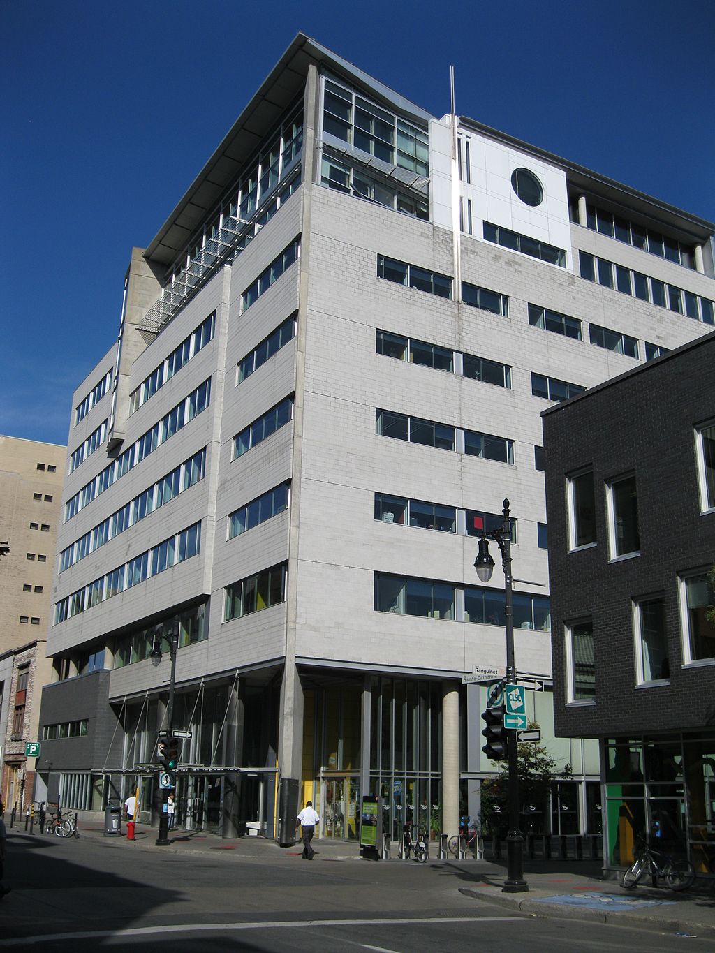 Université du Québec à Montréal (UQAM)