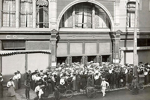 Expectant Shoppers