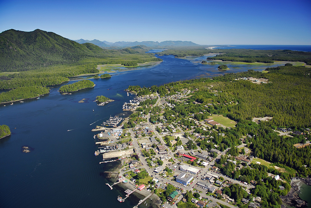 Vue aérienne de Tofino, île de Vancouver, Colombie-Britannique Vue aérienne de Tofino, île de Vancouver, Colombie-Britannique
