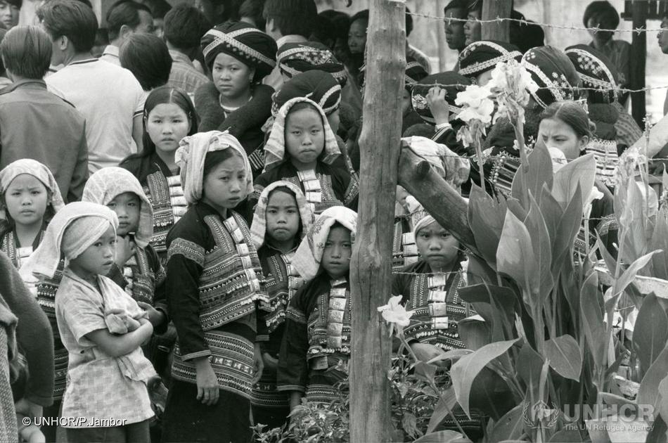 Des enfants réfugiés du Laos au camp de Chieng Kong, Thaïlande, 1978