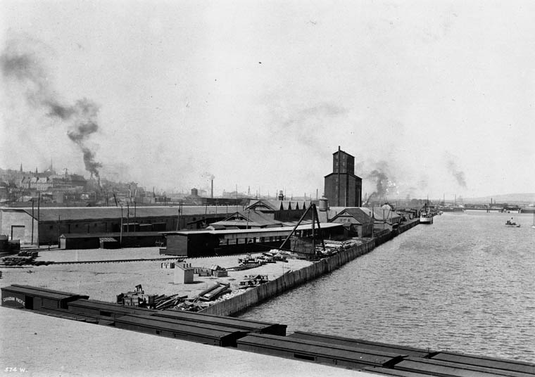 Immigration Sheds, Québec, 1908 