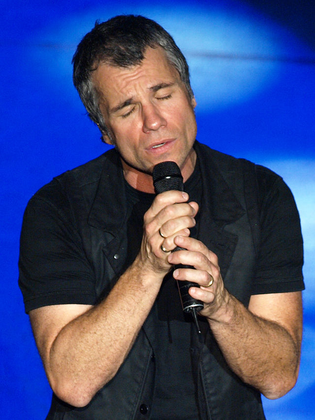 Bruno Pelletier singing in Moscow, 3 October 2010 Bruno Pelletier singing in Moscow, 3 October 2010