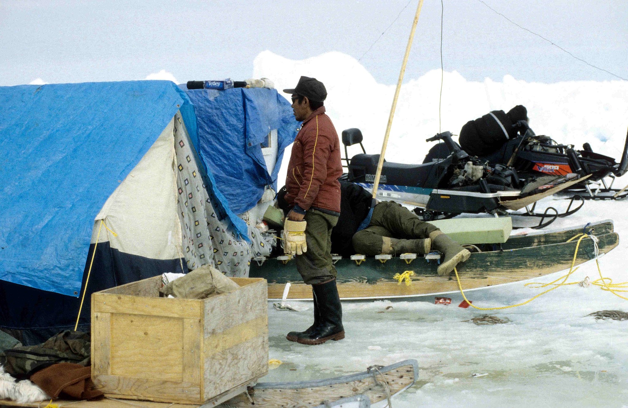 Inuit Hunters