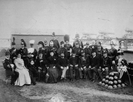 Earl of Aberdeen, Sir Wilfrid Laurier and others at the Citadel