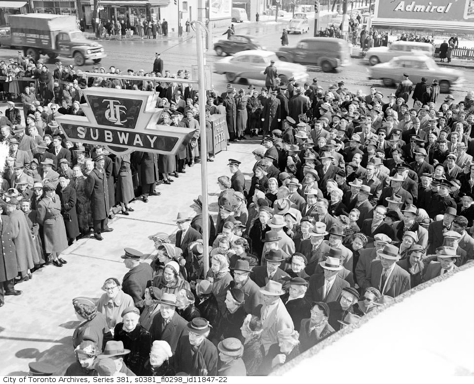 Ouverture officielle du métro de Toronto, 30 mars 1954