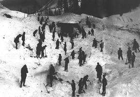 Rogers Pass Avalanche