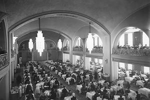 Diners in Arcadian Court