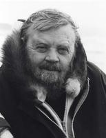 Mowat, Farley Mowat, Farley