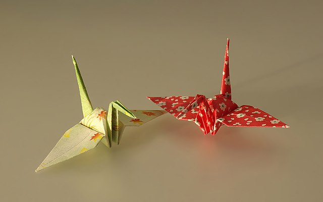 Grues en origami