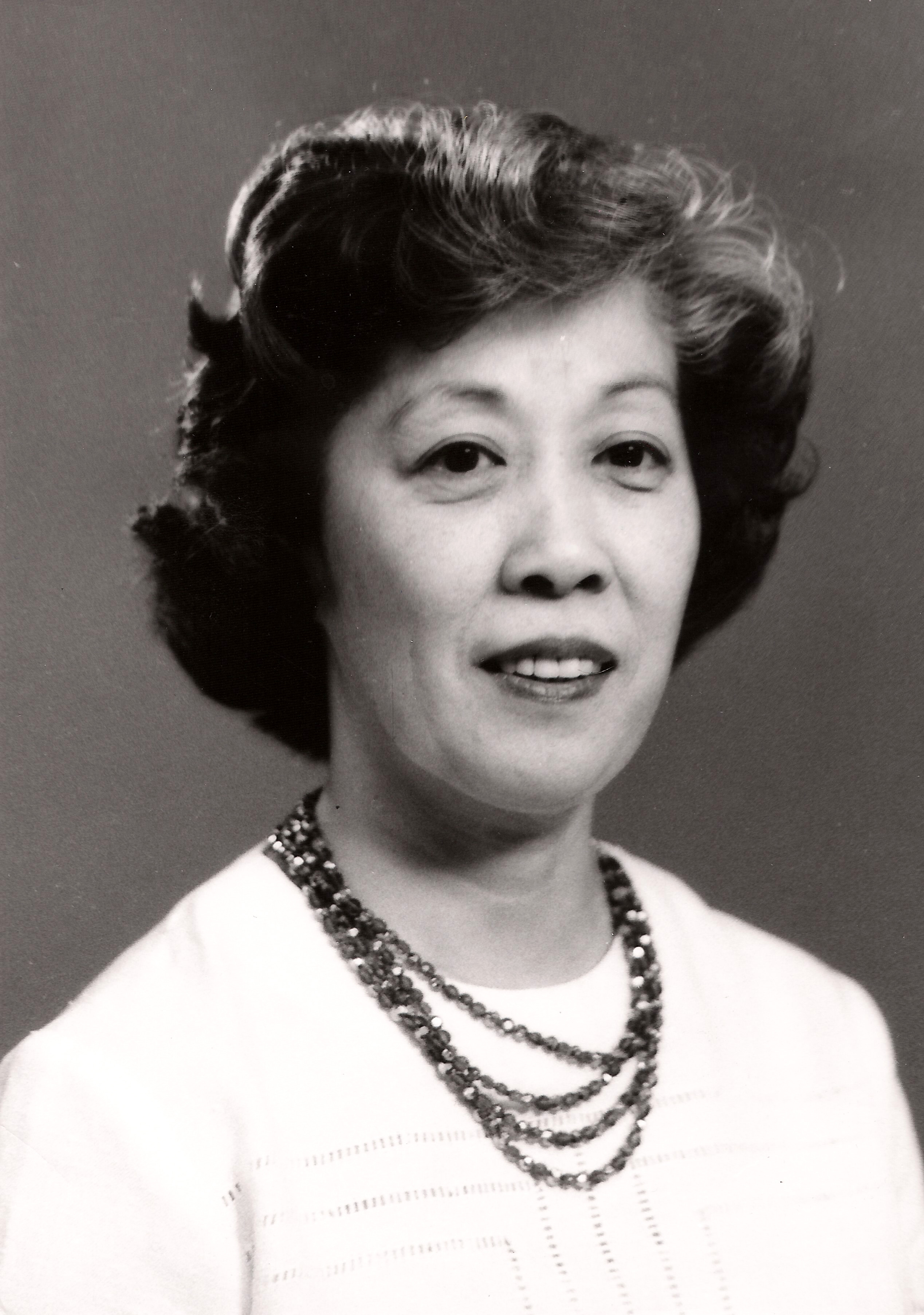 Photographic portrait of Irene Uchida