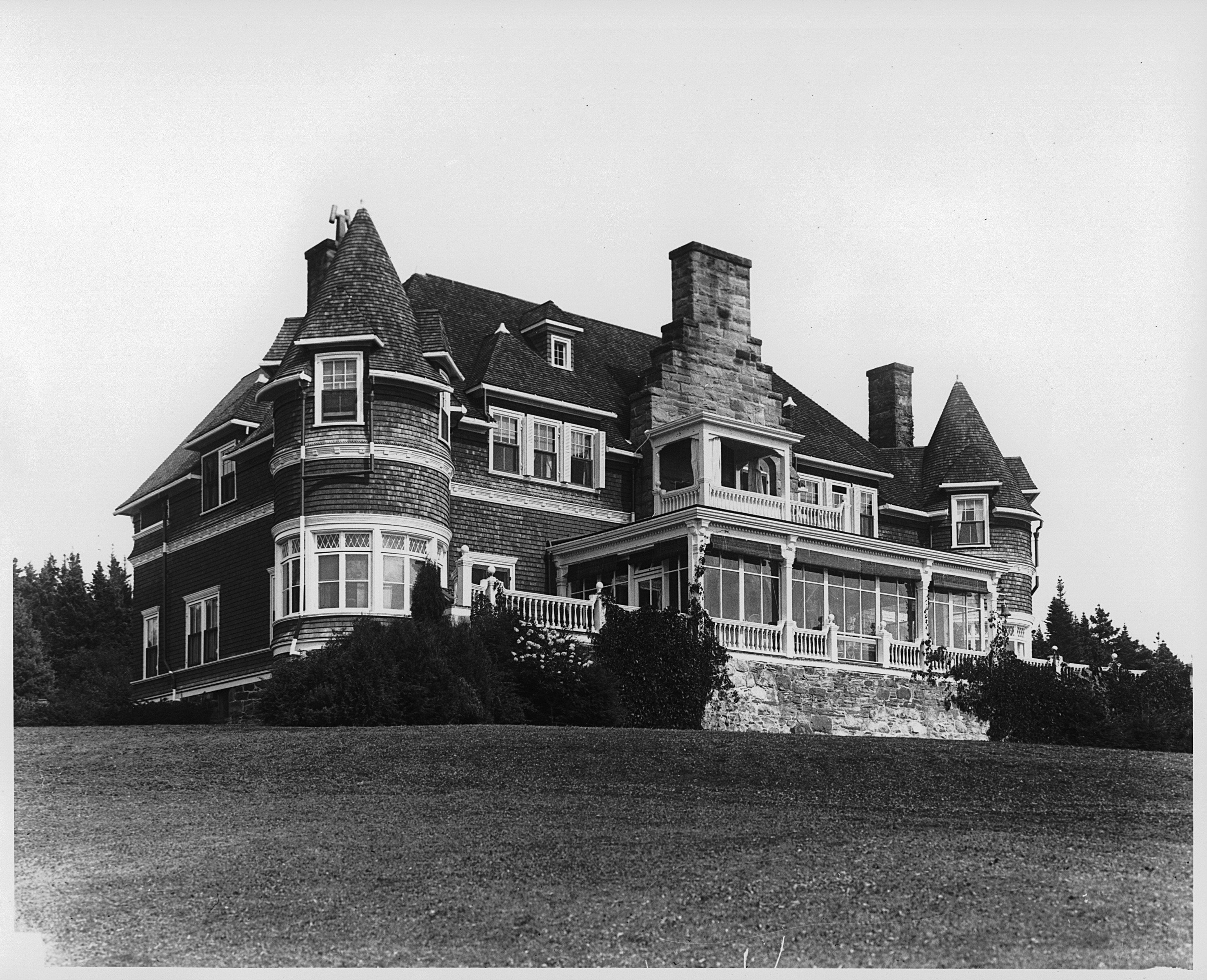 Bell Summer Home