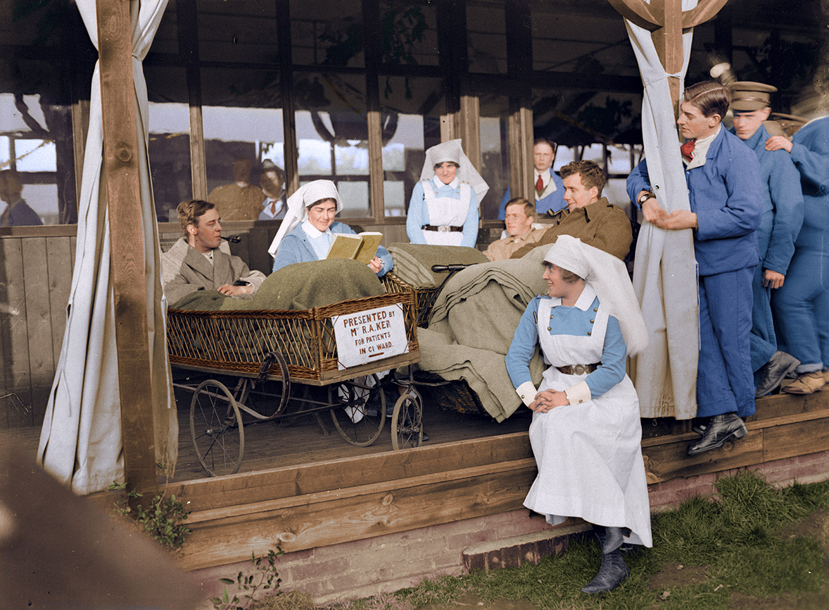 Prises de vues le jour de Noël 1917 à l’Hôpital de la Croix-Rouge de la duchesse de Connaught, Taplow.