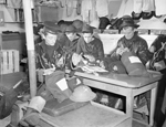 Des stagiaires de la Marine Royale à Sydney, Nouvelle-Ecosse en novembre 1941.